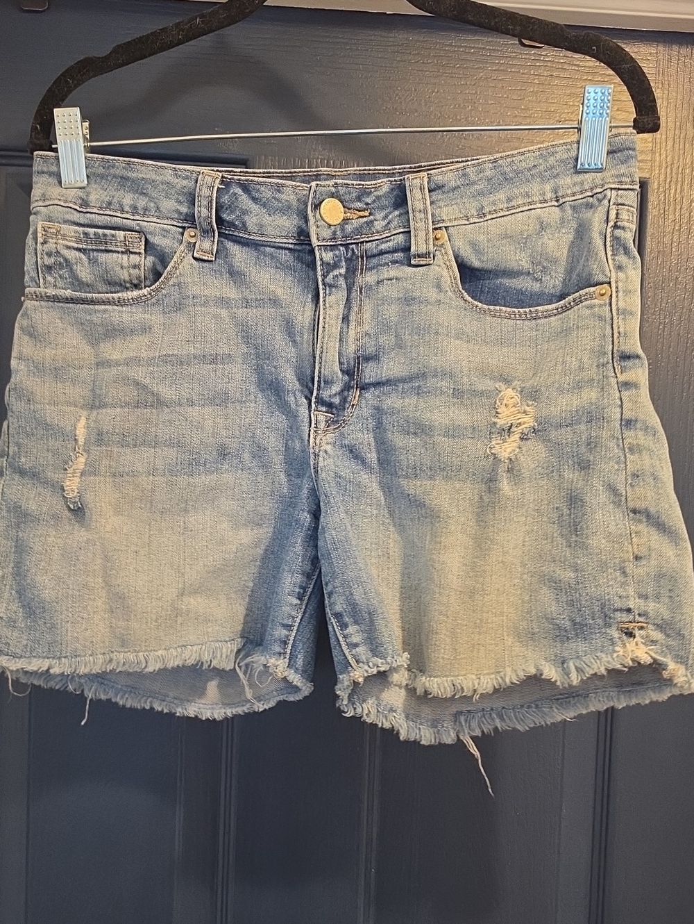 Just USA Women's 28 Light Blue Distressed Denim Cutoff Shorts